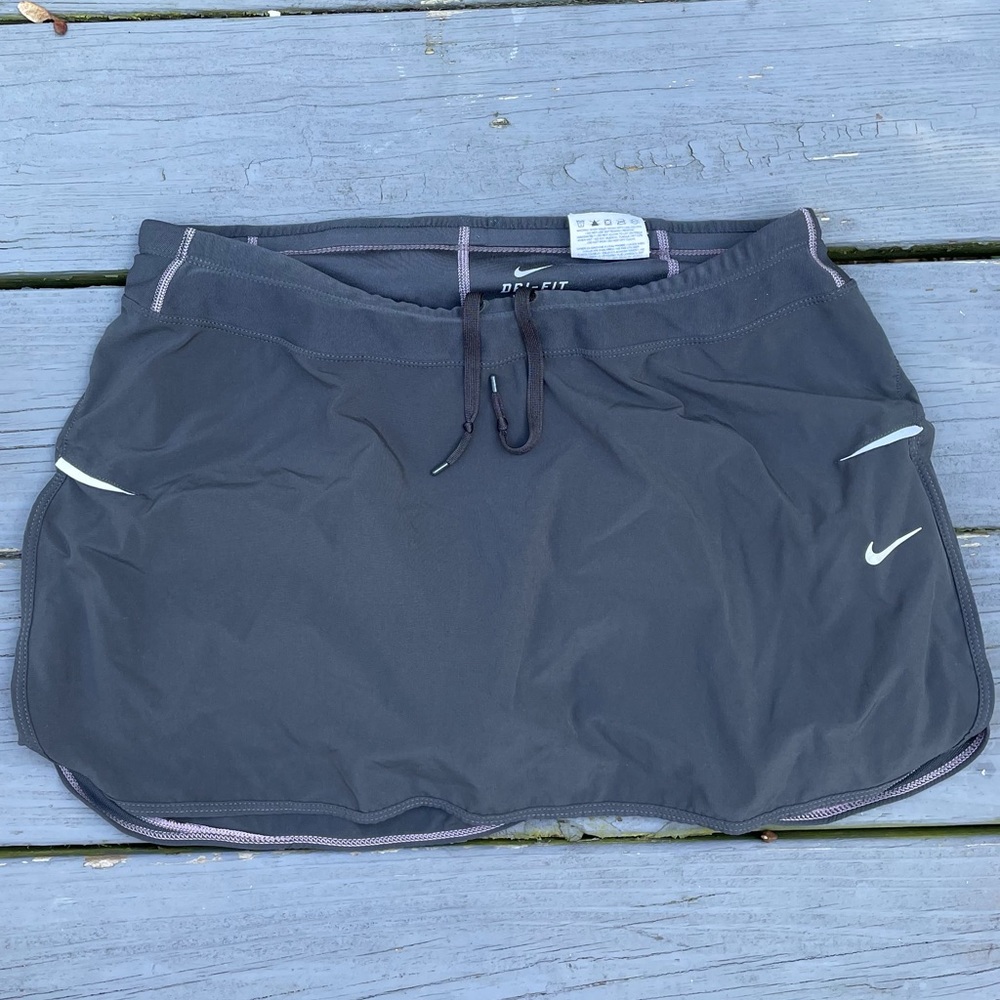 WM - Grey Adidas Running Skirt / Tennis Skirt